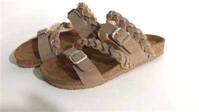 PU to'qilgan metall qisqichli sandallar